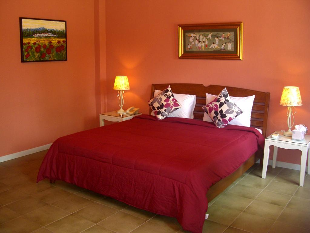Pictory Garden Resort Sattahip Exterior photo